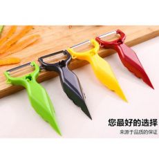 多功能廚房家居削皮器 創(chuàng)意實(shí)用型刨絲刀 蘋果削皮器
